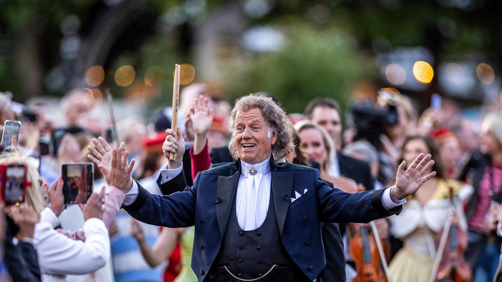 André Rieu's 2025 Maastricht Concert: <br>_Waltz the Night Away!_